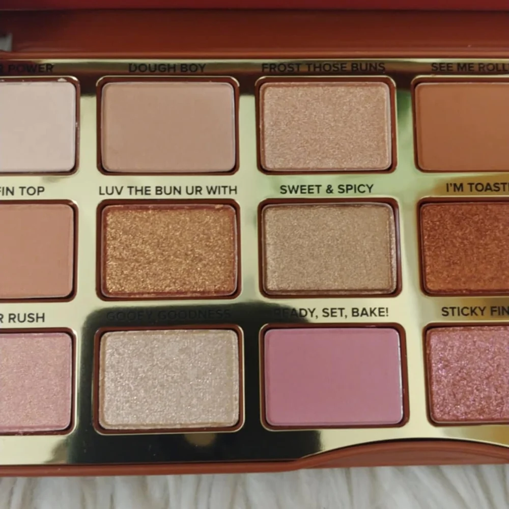 💖FIRM! NWT TOO FACED CINNAMON SWIRL EYESHADOW PALETTE LIMITED EDITION